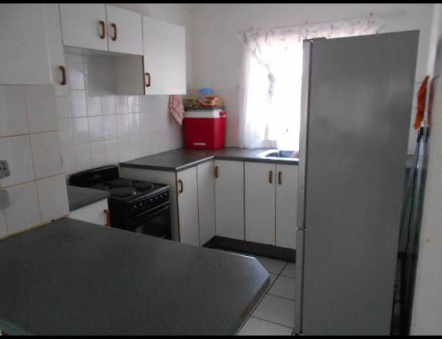 2 BEDROOM PROPERTY TO RENT IN MEER EN SEE